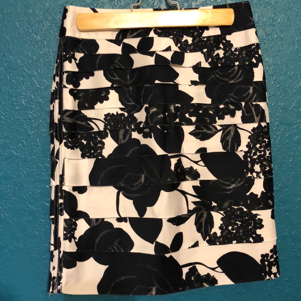 White House Black Market Business Skirt